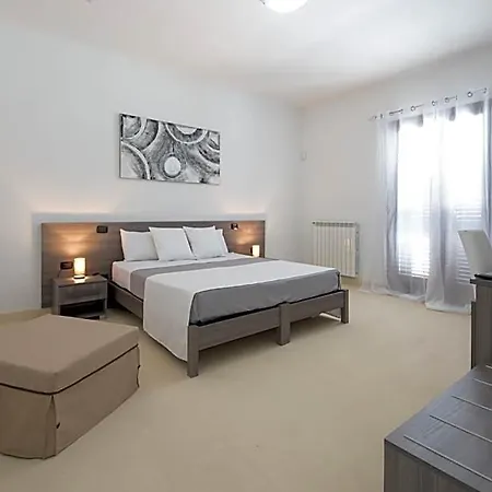 B&B Lupia 4*